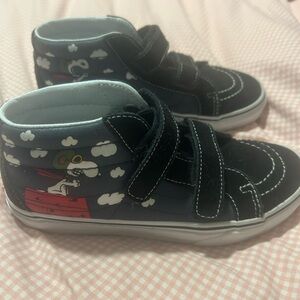 Very rare Brand new big kids snoopy vans. Size 3.5 big kids